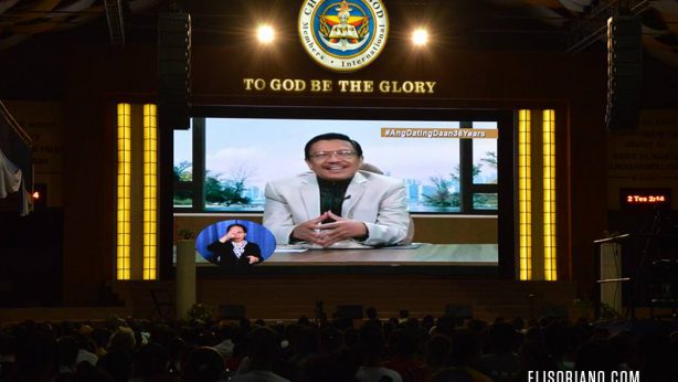 Bro. Eli Soriano greets all viewers of the Ang Dating Daan Worldwide Bible Exposition as seen on the wide screen of ADD Convention Center at Apalit, Pampanga, being one of the event's remote points. (Ihsaias Marin, Photoville International)