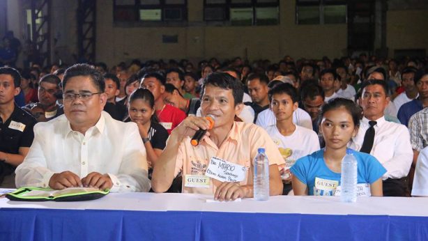 From Lucena, Quezon - Mario Santiago, a Born Again pastor, asked Bro Eli about the true religion which will bring salvation to people. Courtesy: Photoville International | John-Rol Villanueva